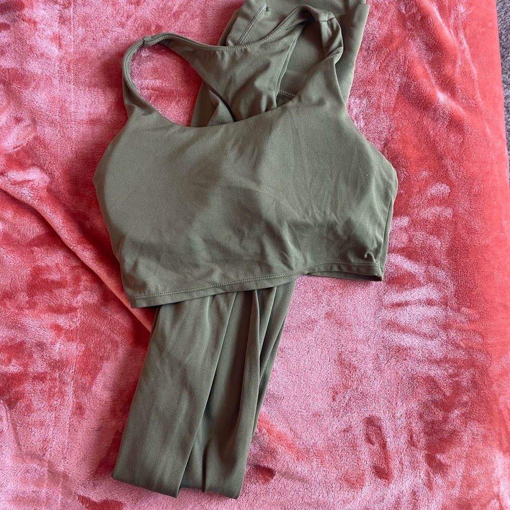 Paragon Fitwear Green Leggings Set for Versatile Style